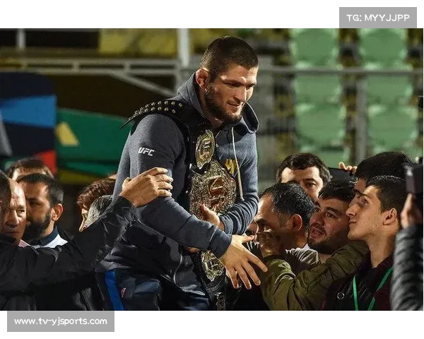 乌马尔·努马戈梅多夫调整训练策略,誓言下一场展现更强终结技艺 乌马尔·努马戈梅多夫调整训练策略,誓言下一场展现更强终结技艺